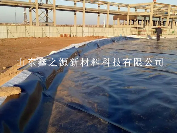 化工油罐區(qū)為何鋪設(shè)hdpe防滲土工膜？